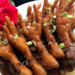 Five spice braised chicken feet