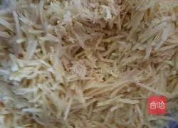 Illustration of traditional Shaanxi potato rubbing method 2