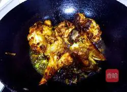 Illustration of how to make sauced elbow bones 7