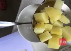 Illustration of how to make potato minced shrimp and beef pizza 7