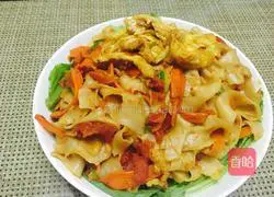 Illustration of how to make fried tomato and egg noodles 10