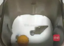 Illustration of how to make big white fat bread machine bread 1