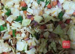 Illustration of how to make stir-fried shredded pork and vegetables 8