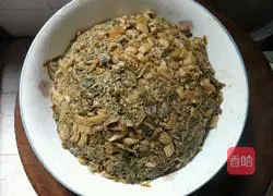 Illustration of how to make pork with pickles and pork rinds 9