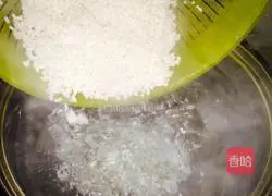 Illustration of how to make tuna and scallop porridge 7