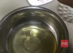 Strawberry Petit Four Cake Roll Recipe Illustration 3