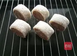 Illustration of how to make coconut donkey roll 9