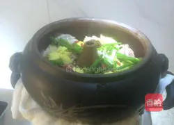 Authentic Yunnan Jianshui Steam Pot Chicken Recipe Illustration 8