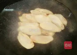 Illustration of braised chicken wings 2