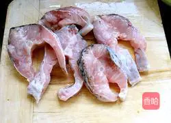 #李金记# Sauce-roasted herring recipe illustration 2