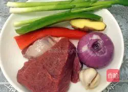 Illustration of stir-fried beef 1