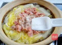 Illustration of how to make cabbage and tofu stew 12