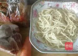 Udon noodles with fried kimchi shreds Illustration of how to do it 1