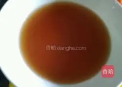 Illustration of making homemade wine-braised chicken with lychees, carrots 5