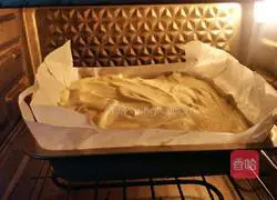 Illustration of how to make cream strawberry cake 12