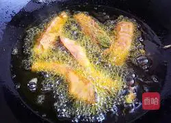 Illustration of how to make spicy fish with Chixiang sauce 15