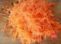 Illustration of how to make vegetarian fried carrot balls 2