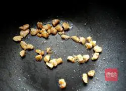 Illustration of how to make rice noodles across the bridge 3