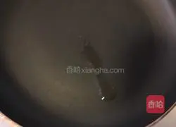 Illustration of how to make original strawberry layer cake 7