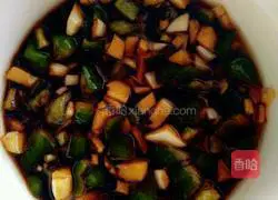 Illustration of how to make cold jellyfish and preserved eggs 6