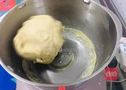 Illustration of making whole wheat milk-flavored Dalieba 4