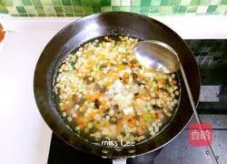 Illustration of how to make homemade noodles 11