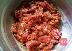 Illustration of how to make stir-fried beef slices 4