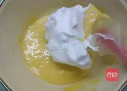 Gold Pillow Cake Recipe Illustration 18