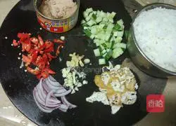 Illustration of how to make tuna fried rice 3
