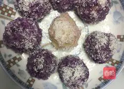 Illustration of how to make purple sweet potato pearl meatballs 7
