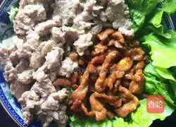 Double Illustration of how to make shredded pork with Wei Jing sauce 19