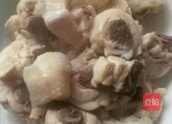 Colorful Braised Chicken Recipe Illustration 2