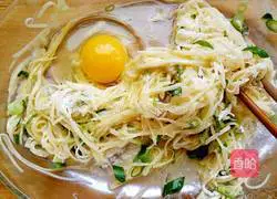 Potato shredded cakes Practice illustration 6