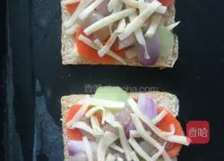 Shrimp toast pizza Practice illustration 9