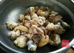 Illustration of how to make braised chicken nuggets 4