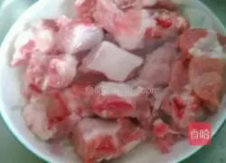 Illustration of how to make salt and pepper pork ribs 2