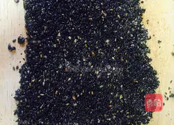 Crispy black sesame seeds Illustration of how to make sugar 3