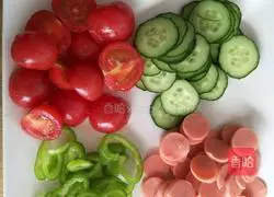 Illustration of how to make black rice and vegetable pizza rice 2