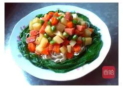 Illustration of how to make potato noodles 10