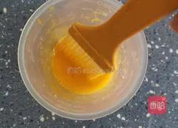 Yunnan traditional snacks one by one Egg white cake recipe 6