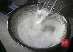 Illustration of how to make matcha mango cake roll 6