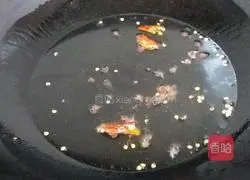 Illustration of making pickled cabbage, mutton and vermicelli soup 4