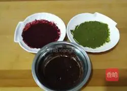 Illustration of how to make camouflage toast 5