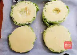 Illustration of how to make cabbage pizza 9