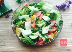 Illustration of how to make vegetable salad 5