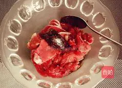 Illustration of how to make steamed beef with rice flour 9