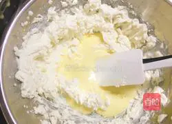 Illustration of how to make frozen cheesecake 11