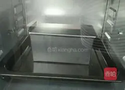 Illustration of how to make butter toast 10