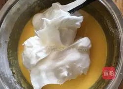 Illustration of how to make a cake using whipping cream 6
