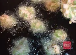 Illustration of how to make radish meatballs 8